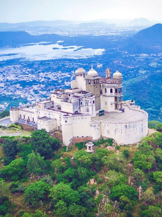 Monsoon Palace (Sajjan Garh)